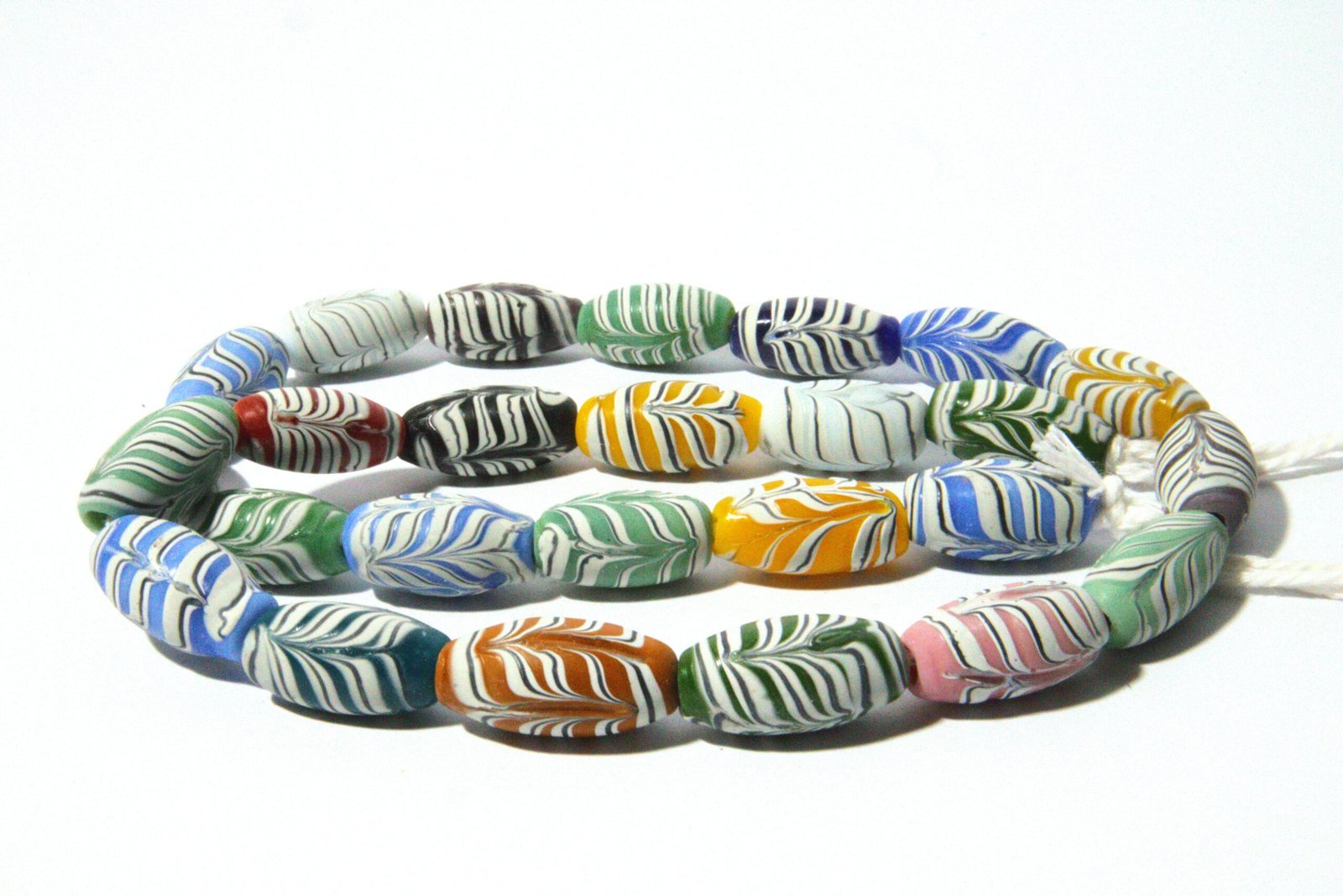 Glass feather melinjo