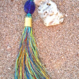 Gantungan kunci resin pete rumbai