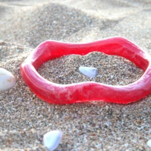 Gelang gelombang resin merah smokey